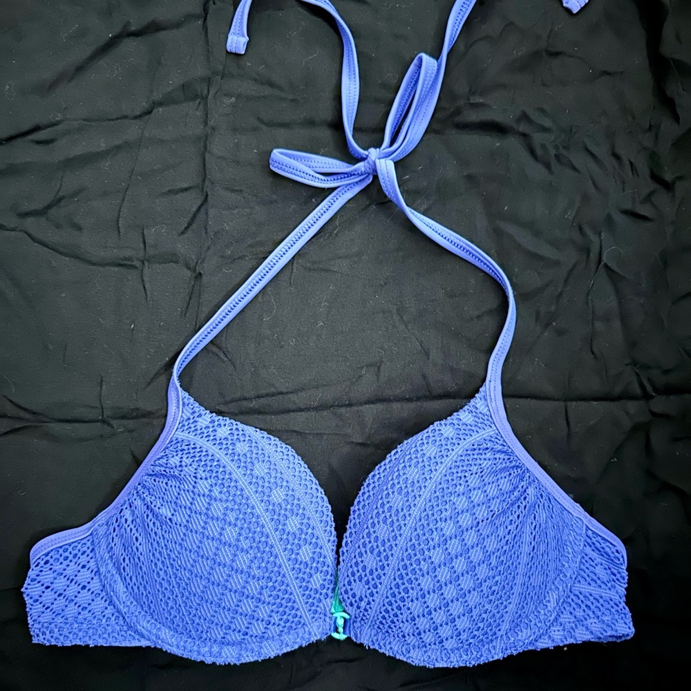 Aerie Bikini Top- Blue- Underwire, Padded/Push-up, Lace Style Overlay- 32B- NWOT